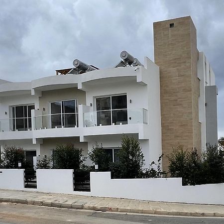 Arf Apartments - With Jacuzzi At The Complex Emba Exterior foto