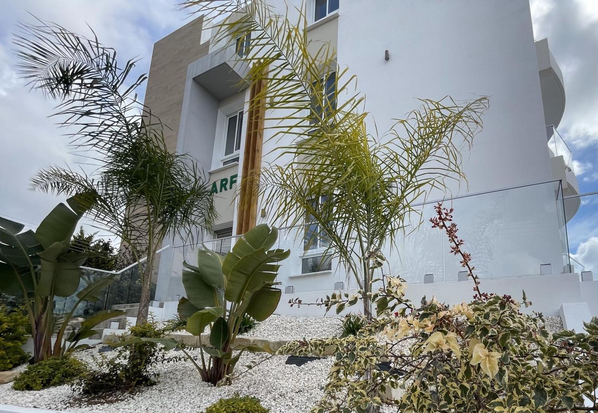 Arf Apartments - With Jacuzzi At The Complex Emba Exterior foto